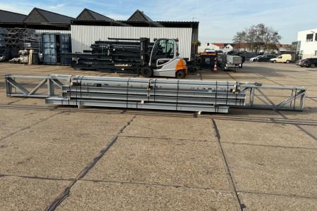 9.60 x 25.00m (240m²) platdak